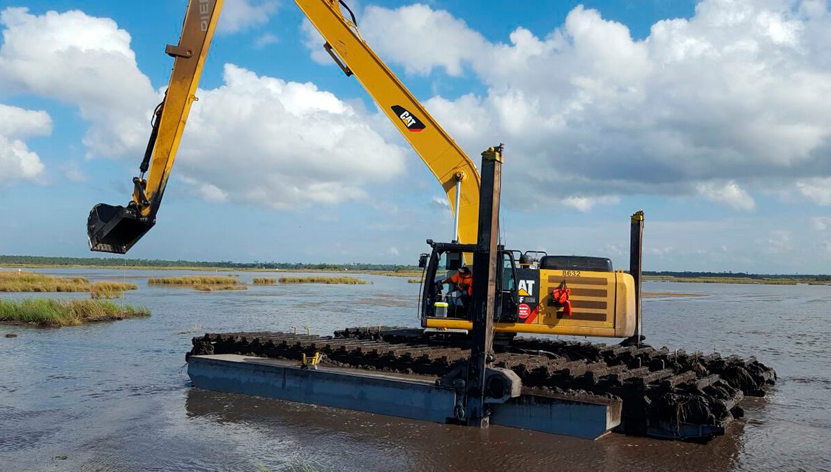 ЭКСКАВАТОР С ПОГРУЖНЫМ НАСОСОМ КАК ЗЕМСНАРЯД от Dutch Dredgers B.V.
